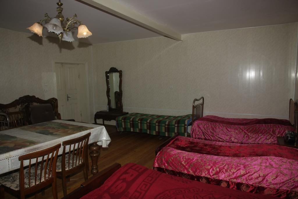 Hostel Sozari Кутаиси Номер фото